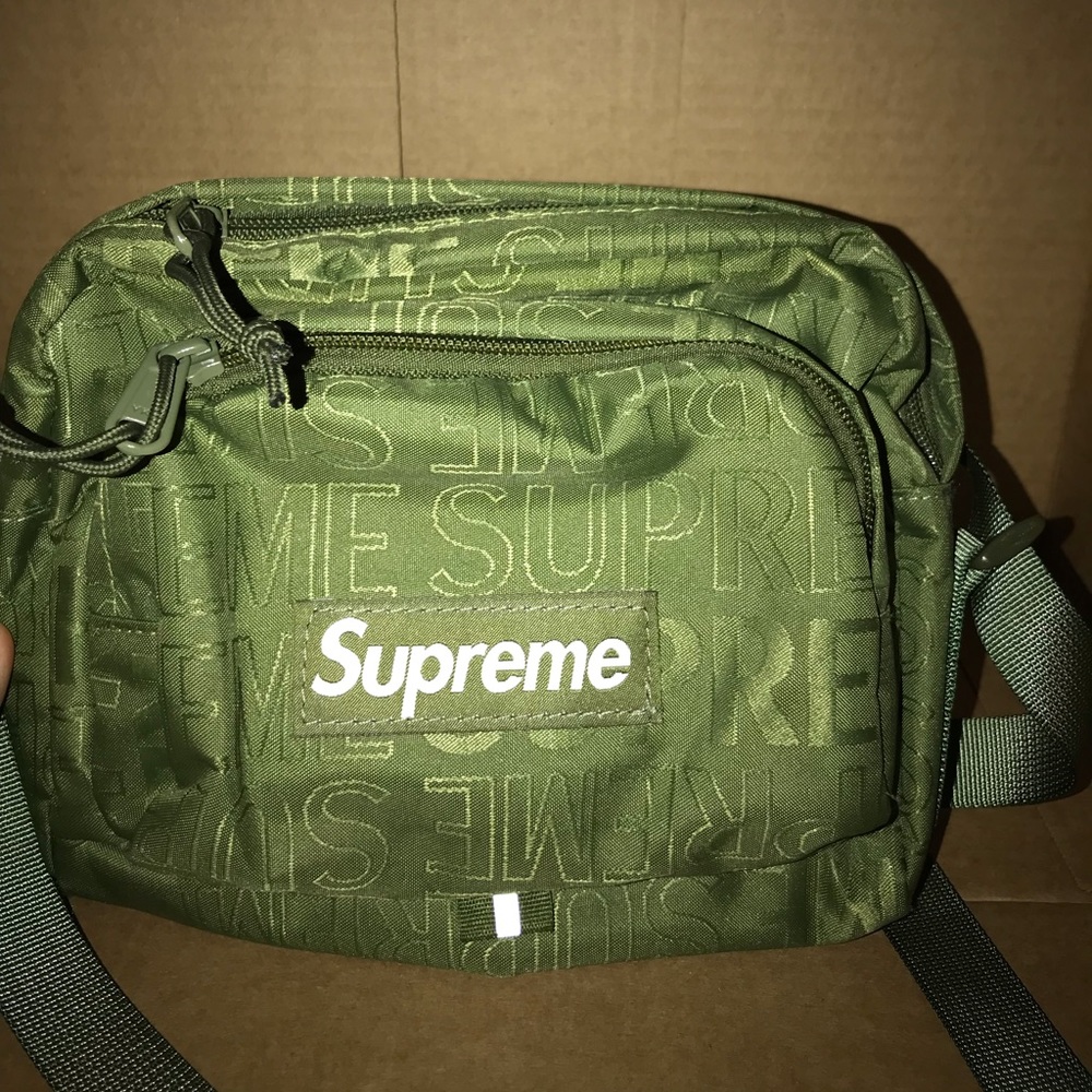 Supreme ss19 shoulder bag